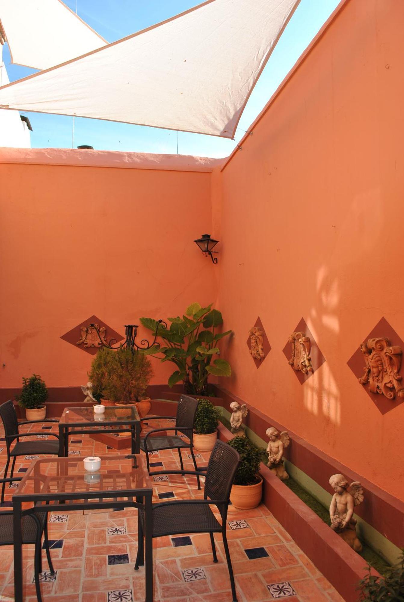 El Rincon De Descalzas Carmona (Seville)